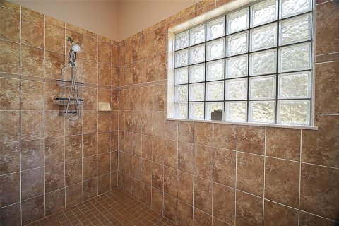 Villa ou maison à louer à Clermont, Floride: 4 chambres, 365.2 m2 № 1909897 - photo 12