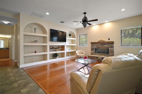 Villa ou maison à louer à Clermont, Floride: 4 chambres, 365.2 m2 № 1909897 - photo 14