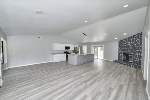 Casa en venta en Ocala, Florida, 3 dormitorios, 225.2 m2 № 1658335 - foto 8