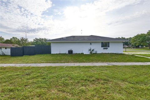 Casa en venta en Ocala, Florida, 3 dormitorios, 225.2 m2 № 1658335 - foto 2