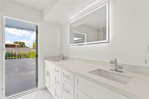 Villa ou maison à louer à Pembroke Pines, Floride: 3 chambres, 164.99 m2 № 1996183 - photo 28