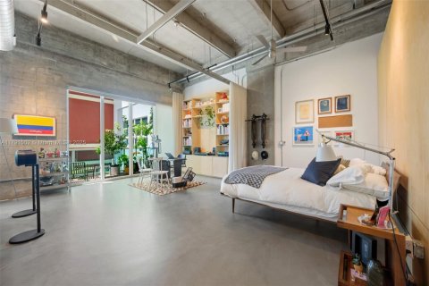 Condo in Miami, Florida, 1 bedroom  № 1655205 - photo 10