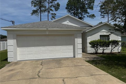 Villa ou maison à Palm Coast, Floride 3 chambres, 146.32 m2 № 2092933