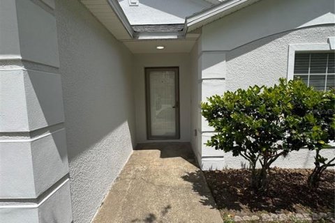 Villa ou maison à louer à Palm Coast, Floride: 3 chambres, 146.32 m2 № 2092933 - photo 2