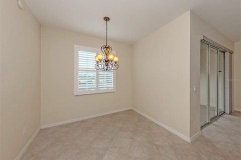 Condo in Venice, Florida, 3 bedrooms № 2404769 - photo 13