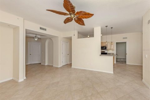 Condo in Venice, Florida, 3 bedrooms № 2404769 - photo 9