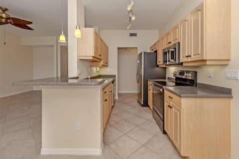 Condo in Venice, Florida, 3 bedrooms № 2404769 - photo 14