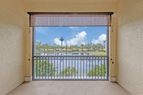 Condo in Venice, Florida, 3 bedrooms № 2404769 - photo 2