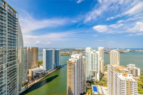 Condominio en alquiler en Miami, Florida, 2 dormitorios, 139.35 m2 № 2026897 - foto 23