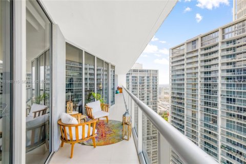Condominio en alquiler en Miami, Florida, 2 dormitorios, 139.35 m2 № 2026897 - foto 22