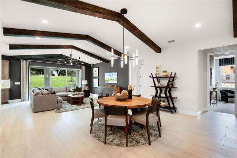 Casa en venta en Apopka, Florida, 4 dormitorios, 208.1 m2 № 1915229 - foto 4