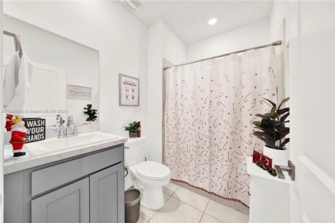 Townhouse in Homestead, Florida 4 bedrooms, 178.74 sq.m. № 1709882 - photo 9