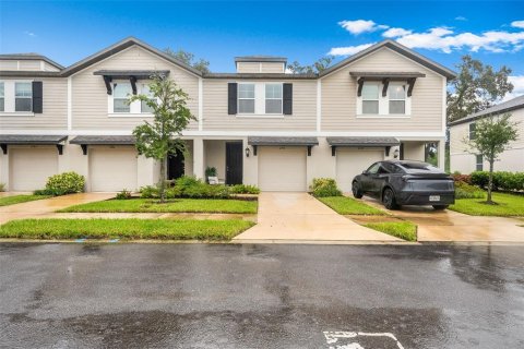 Townhouse in Brandon, Florida 3 bedrooms, 141.68 sq.m. № 2341611