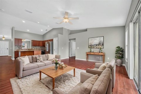 Villa ou maison à vendre à Davenport, Floride: 4 chambres, 196.12 m2 № 2330280 - photo 13
