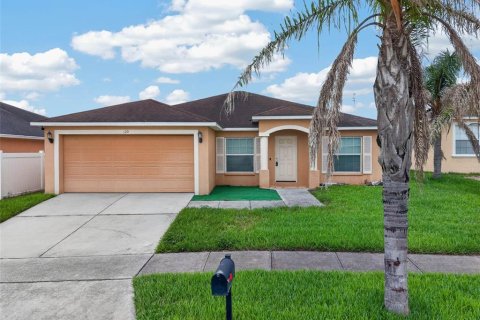 House in Davenport, Florida 4 bedrooms, 196.12 sq.m. № 2330280
