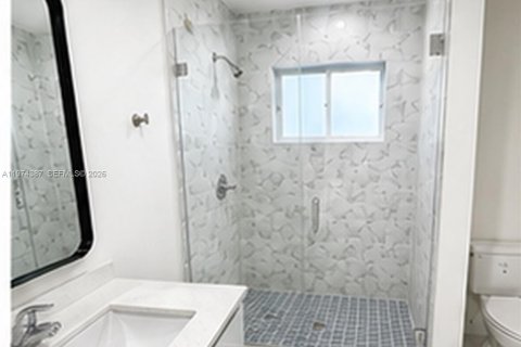 Villa ou maison à louer à Miami, Floride: 4 chambres, 139.35 m2 № 2263865 - photo 8