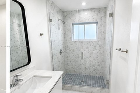 Villa ou maison à louer à Miami, Floride: 4 chambres, 139.35 m2 № 2263865 - photo 10
