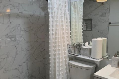 Villa ou maison à louer à Weston, Floride: 2 chambres, 103.12 m2 № 2085619 - photo 24