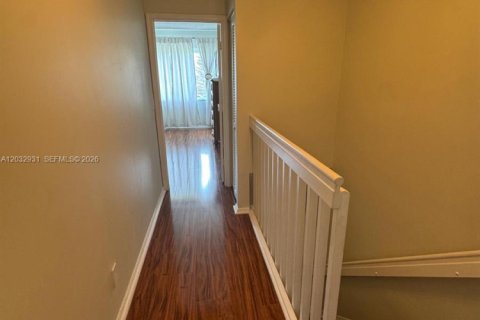 Villa ou maison à louer à Weston, Floride: 2 chambres, 103.12 m2 № 2085619 - photo 16