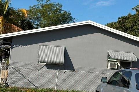Immobilier commercial à vendre à Fort Lauderdale, Floride: 188.78 m2 № 2028026 - photo 18
