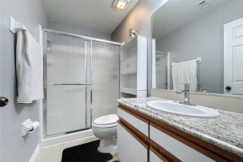 Touwnhouse à vendre à Kissimmee, Floride: 4 chambres, 152.82 m2 № 2212423 - photo 16