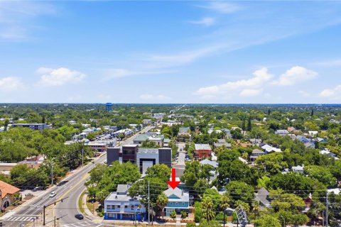 Commercial property in Saint Petersburg, Florida 9 bedrooms, 322.84 sq.m. № 2232115 - photo 30