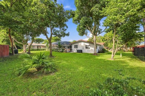 Villa ou maison à vendre à Coral Springs, Floride: 4 chambres, 190.17 m2 № 2388009 - photo 26