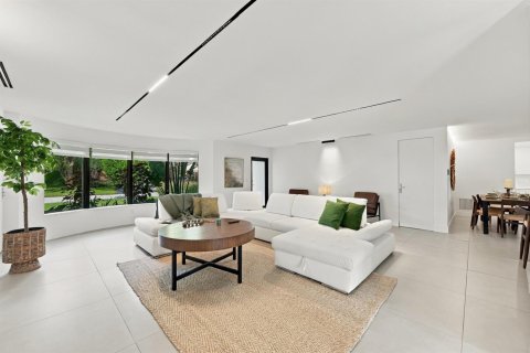 Villa ou maison à vendre à Coral Springs, Floride: 4 chambres, 190.17 m2 № 2388009 - photo 22