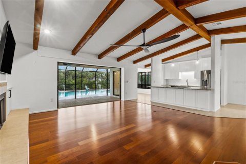 Villa ou maison à vendre à Sarasota, Floride: 3 chambres, 158.49 m2 № 2410109 - photo 4