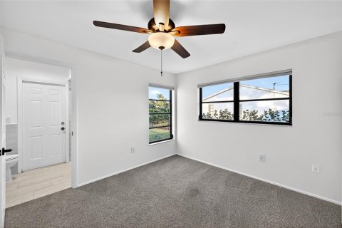 Villa ou maison à vendre à Sarasota, Floride: 3 chambres, 158.49 m2 № 2410109 - photo 19