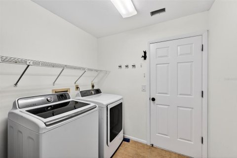 Villa ou maison à vendre à Sarasota, Floride: 3 chambres, 158.49 m2 № 2410109 - photo 20