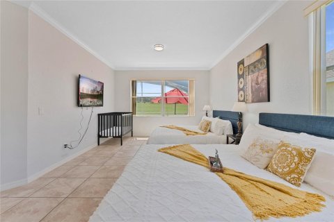 House in Davenport, Florida 5 bedrooms, 214.88 sq.m. № 2228225 - photo 11