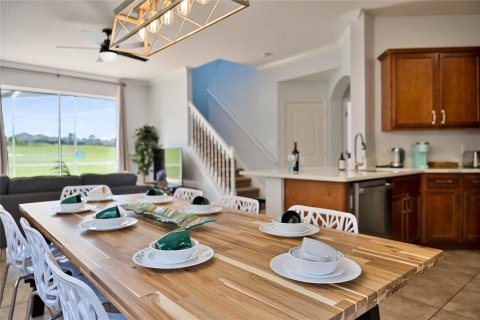 House in Davenport, Florida 5 bedrooms, 214.88 sq.m. № 2228225 - photo 28