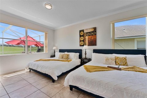 House in Davenport, Florida 5 bedrooms, 214.88 sq.m. № 2228225 - photo 12