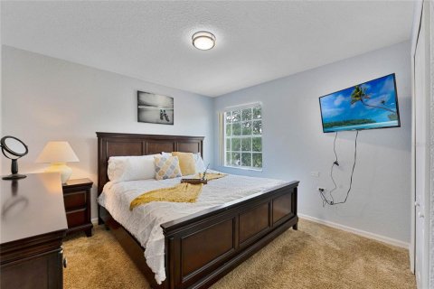 House in Davenport, Florida 5 bedrooms, 214.88 sq.m. № 2228225 - photo 6