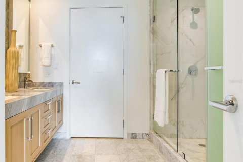 Condominio en venta en Tampa, Florida, 2 dormitorios, 223.34 m2 № 2212849 - foto 29