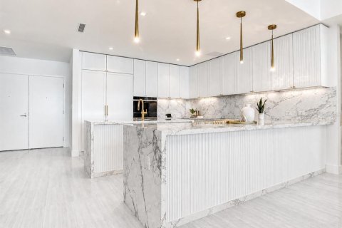 Condominio en venta en Tampa, Florida, 2 dormitorios, 223.34 m2 № 2212849 - foto 8