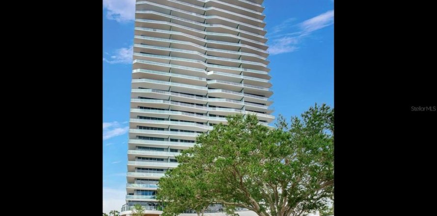 Condominio en Tampa, Florida, 2 dormitorios № 2212849