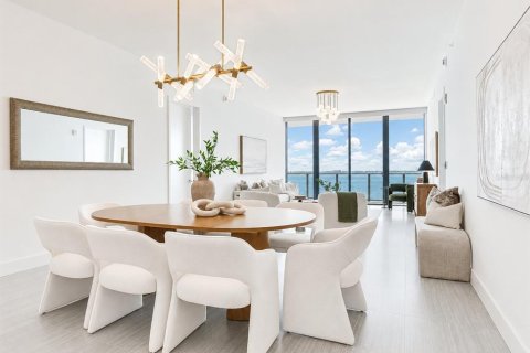 Condominio en venta en Tampa, Florida, 2 dormitorios, 223.34 m2 № 2212849 - foto 13