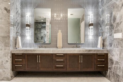 Condominio en venta en Tampa, Florida, 2 dormitorios, 223.34 m2 № 2212849 - foto 25