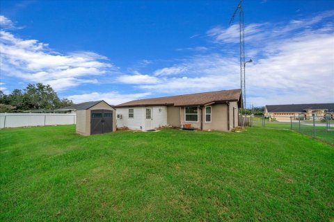 House in Ocala, Florida 3 bedrooms, 119.84 sq.m. № 2396011 - photo 15