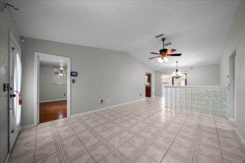 House in Ocala, Florida 3 bedrooms, 119.84 sq.m. № 2396011 - photo 23