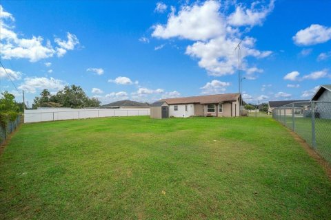 House in Ocala, Florida 3 bedrooms, 119.84 sq.m. № 2396011 - photo 19