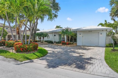 Casa en venta en Pompano Beach, Florida, 3 dormitorios, 166.3 m2 № 1989063 - foto 3