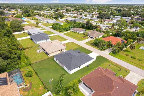 Casa en venta en North Port, Florida, 4 dormitorios, 195.09 m2 № 2313091 - foto 5