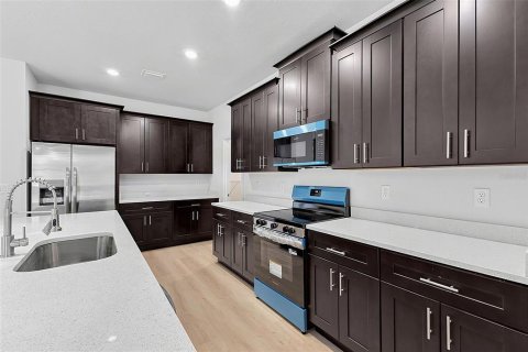 Casa en venta en North Port, Florida, 4 dormitorios, 195.09 m2 № 2313091 - foto 23