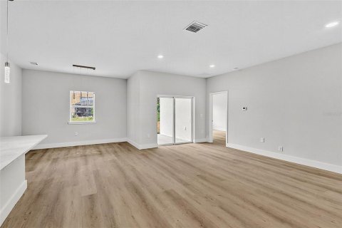 Casa en venta en North Port, Florida, 4 dormitorios, 195.09 m2 № 2313091 - foto 18