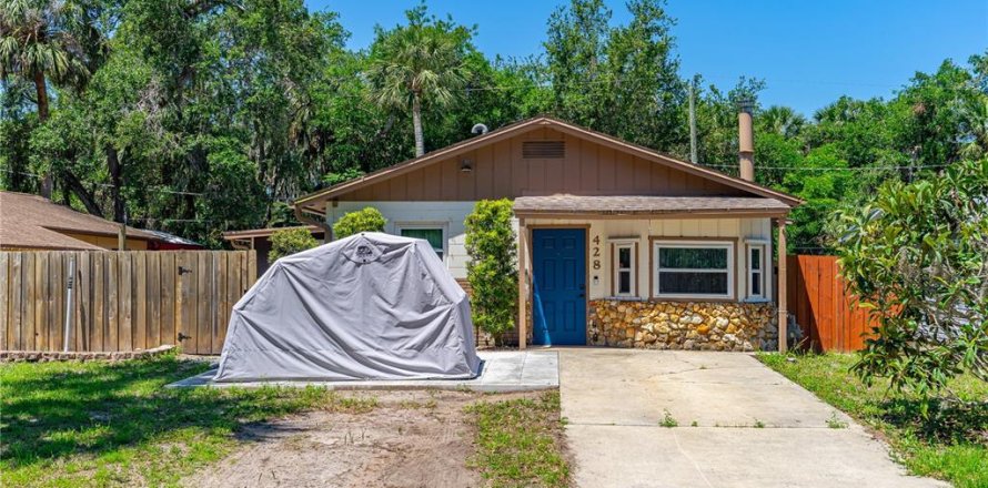 House in Edgewater, Florida 3 bedrooms, 124.4 sq.m. № 1735462