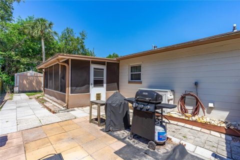 House in Edgewater, Florida 3 bedrooms, 124.4 sq.m. № 1735462 - photo 19