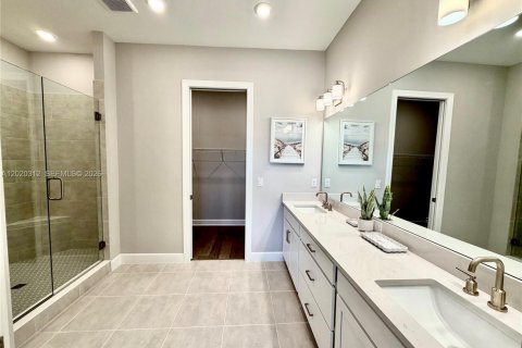 Touwnhouse à louer à Naples, Floride: 3 chambres, 222.32 m2 № 2153653 - photo 3